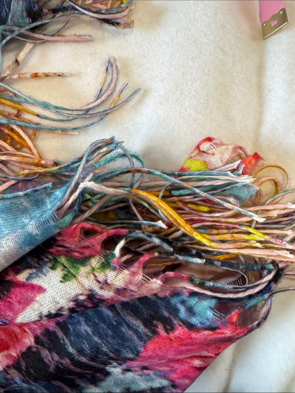 Cashmere Blend Stunning Scarf Shawl Wrap 28” x72” - Picture 5 of 8